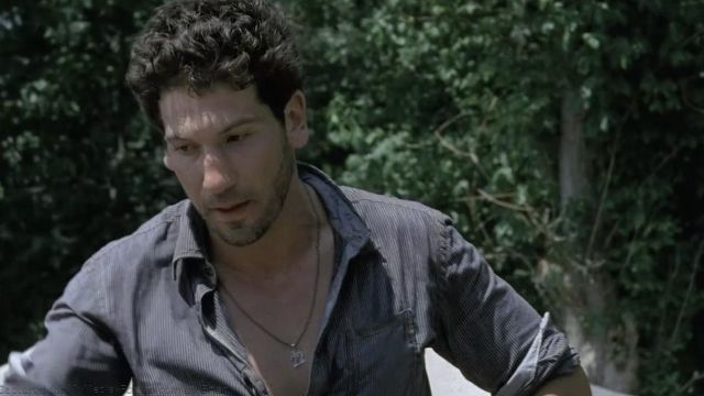 The collar 22 of Shane in The Walking Dead