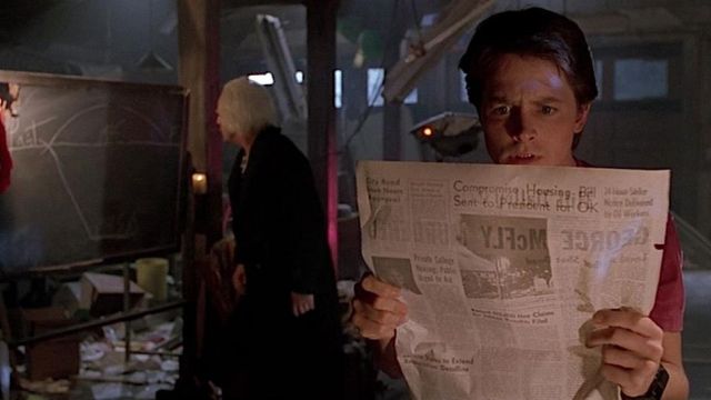 The "Hill Valley Telegraph" 1955 Marty McFly and Doctor Emmett Brown in Back to the future 2