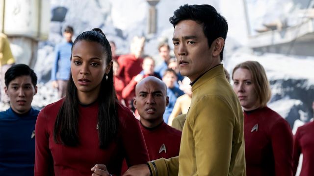 The uniform of the Starfleet yellow Hikaru Sulu (John Cho) Star Trek Beyond