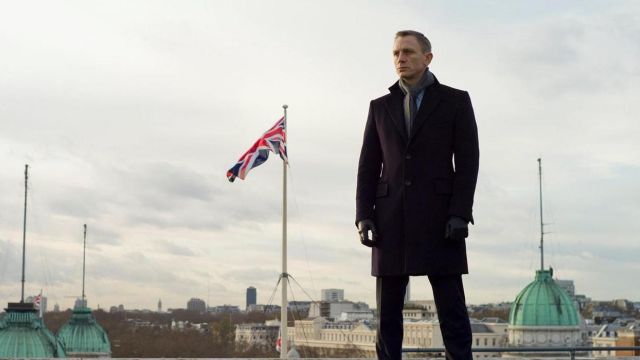 The leather gloves Teeth worn by Daniel Craig (James Bond) in Skyfall