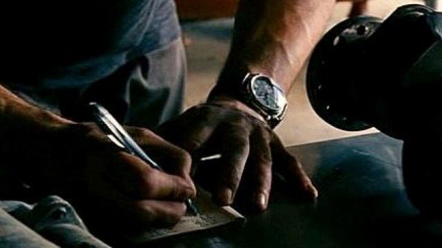 The Panerai watch of Arthur Bishop (Jason Statham) in The gunslinger