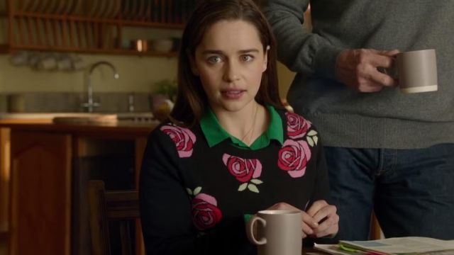 The sweater with flowers H&M Lou Clark (Emilia Clarke) in Before you