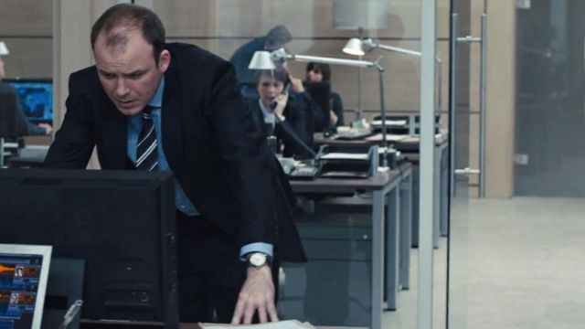 The lamp Tolomeo in the offices of MI6 in Skyfall