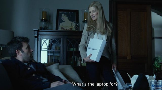 The Apple laptop MacBook of Nick Dunne (Ben Affleck) in Gone Girl