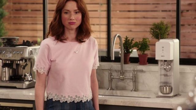 Soda Stream Home Soda Maker in Unbreakable Kimmy Schmidt
