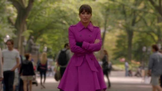 le trench coat de Rachel Berry (Lea Michele) dans Glee S05E01