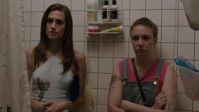 Shoshanna Shapiro's (Zosia Mamet) hair conditioner in Girls S06E09