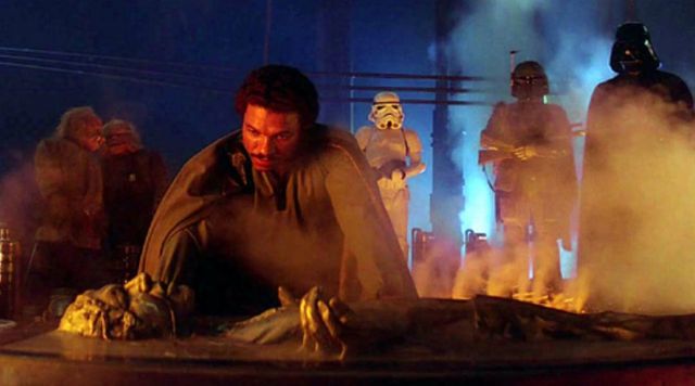 Han Solo frozen in carbonite (Harrison Ford) in Star Wars V : the empire strikes back
