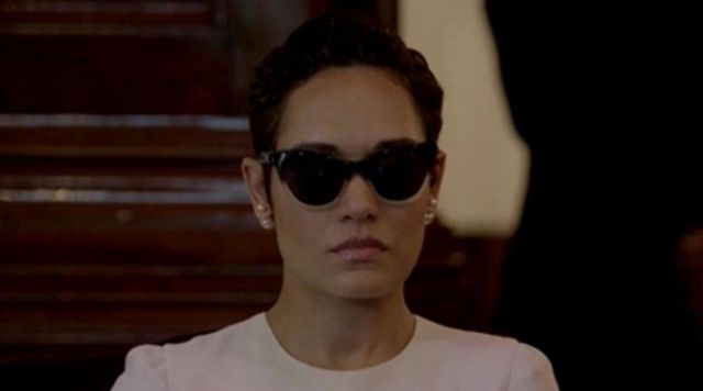 les lunettes de soleil de  Anika Calhoun (Grace Gealey) dans Empire S03E16
