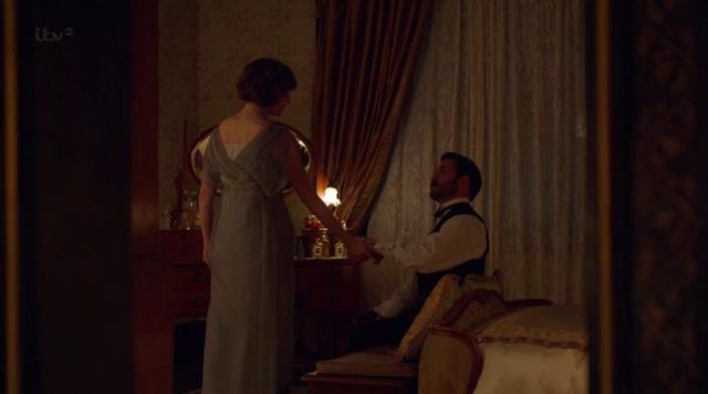 Rose Selfridge's (Frances O’Connor) Floris perfume in Mr Selfridge S02E10