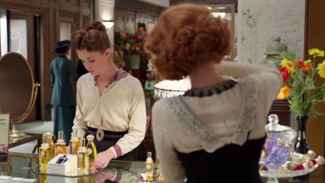 Selfridge' Caron perfume in Mr Selfridge S02E08