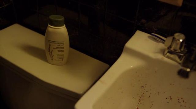 Calvin Roberts's (Hugh Dancy) Aveeno body wash in The Path S01E07