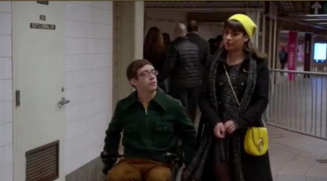 Le sac porté épaule de ra­chel berry (Lea Mi­chele) dans Glee S05E14