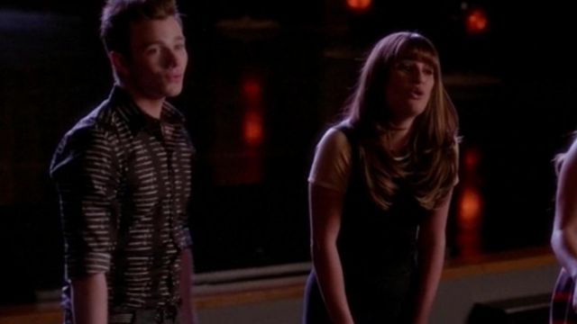 the shirt of Kurt Hummel (Chris Colfer) in Glee S06E03