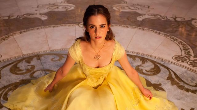 Collar de árbol de Bella (Emma Watson) en La Bella y la Bestia