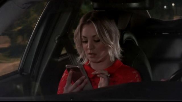 Le smartphone Apple Iphone 6S de Penny (Kaley Cuoco) dans The Big Bang Theory S09E15