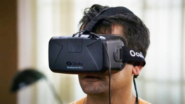 casque de realité virtuelle de Di­nesh (Ku­mail Na­ni­jiani) dans Si­li­con Val­ley