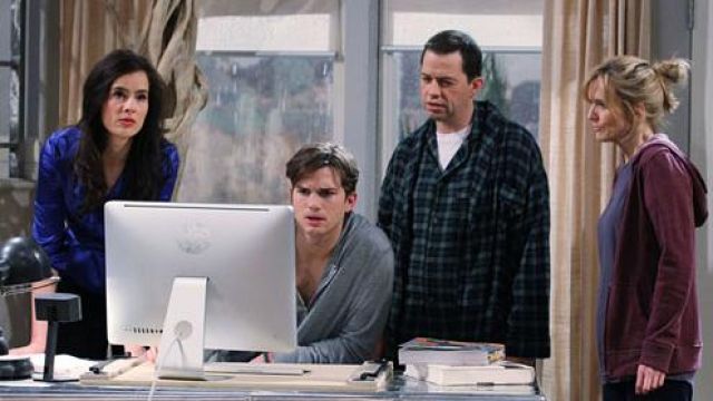 L'ordinateur Apple iMac utilisé par Walden Schmidt (Ashton Kutcher) dans Mon oncle Charlie S09E13
