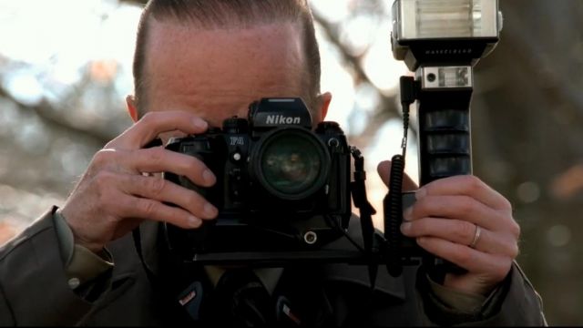 The camera Nikon F4 seen in The Sopranos (S04E05)