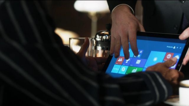 La tablette Microsoft’s Windows vue dans Ray Donovan