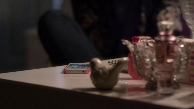 Hanna Marin's (Ashley Benson) Victoria’s Secret perfume in Pretty Little Liars S04E16
