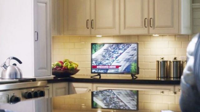 the tv seen in Deadpool