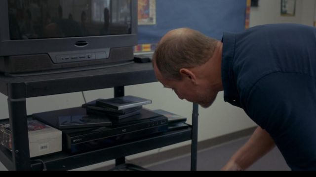 The Blu-ray DVD player seen in The Edge of Seventeen