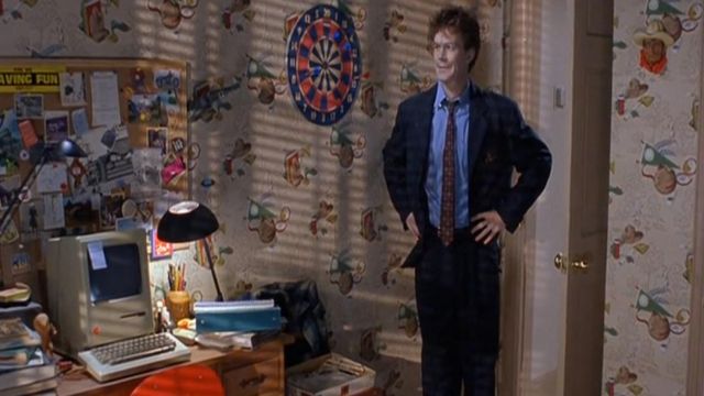 The Macintosh computer seen in My Boyfriend's back