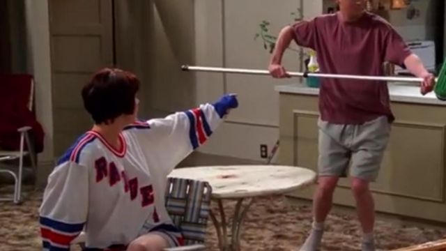 Le maillot de hockey des Rangers que porte Kathy dans Friends S04E05