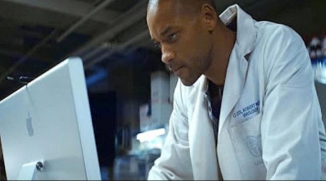 The computer screen of Dr. Robert Neville (Will Smith) in I am legend