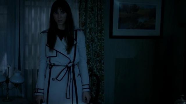 The trench coat Lanvin Spencer Hastings (Troian Bellisario) in the Pretty Little Liars S07E15