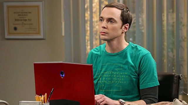 Alienware laptop of Sheldon Cooper (Jim Parsons) as seen in The Big Bang Theory S06E07