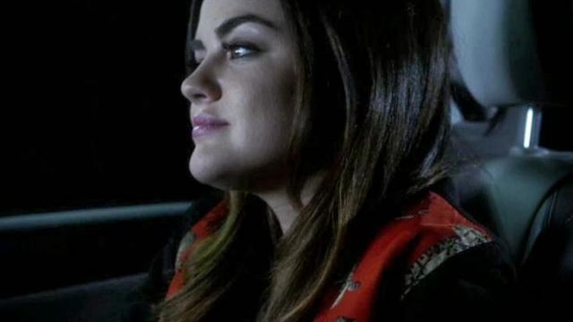 The Bomber Jacket Leopard Of Aria Montgomery Lucy Hale In