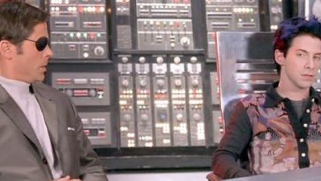 The IBM AN/FSQ-7 Dr. Evil (Mike Myers) in Austin Powers in Goldmember