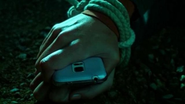 The samsung Galaxy s5 of the victim in The experts cyber S02E09
