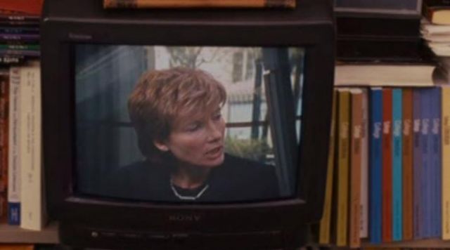 La TV cathodique dans L'incroyable destin de Harold Crick