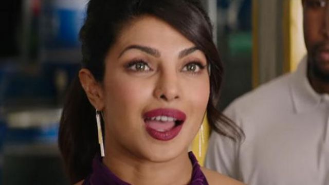 Earrings elongated Victoria Leeds (Priyanka Chopra) in Baywatch ...