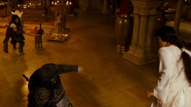 L'authentique dague du Prince Das­tan (Jake Gyl­len­haal) dans Prince of Per­sia Les sables du temps