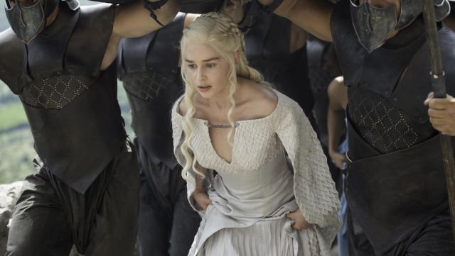 The white dress of Daenerys Targaryen (Emilia Clarke) in Game of Thrones S05E02