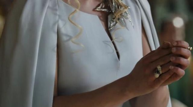 The ring of marriage of Daenerys (Emilia Clarke) in Game of Thrones