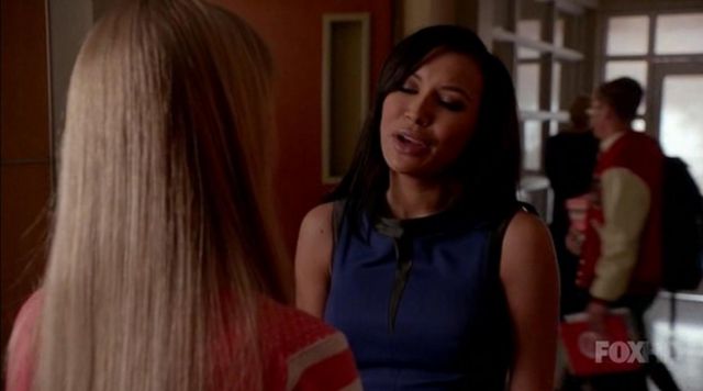 La robe bleue de Santana Lopez (Naya Rivera) dans Glee S06E06