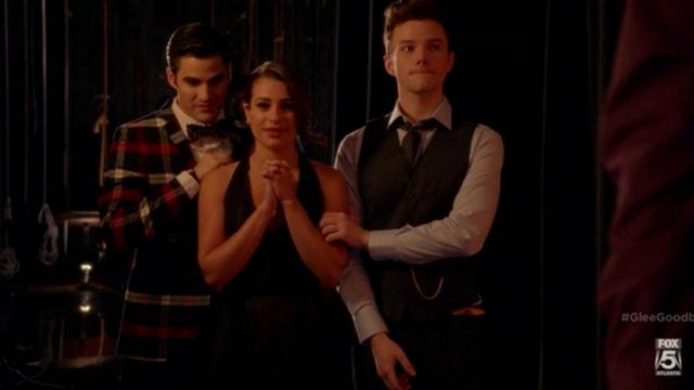La robe noire longue de Ra­chel Berry (Lea Mi­chele) dans Glee S06E13