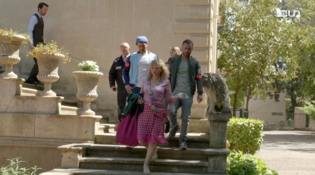 The dress fancy pink Candice Renoir (Cécile Bois) Candice Renoir S05E01
