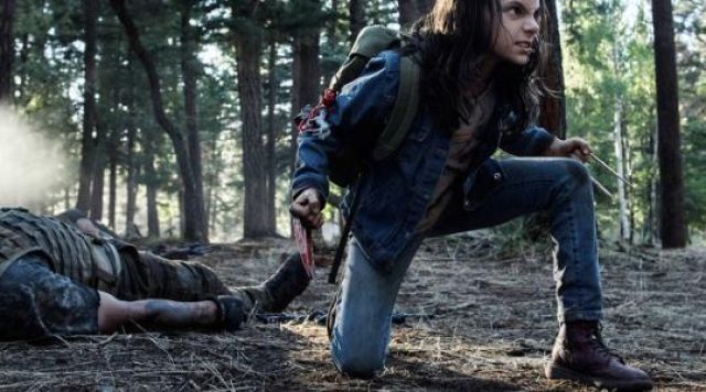 The shoes / boots Doc Martens of Laura Kinney / X-23 (Dafne Keen) in Logan