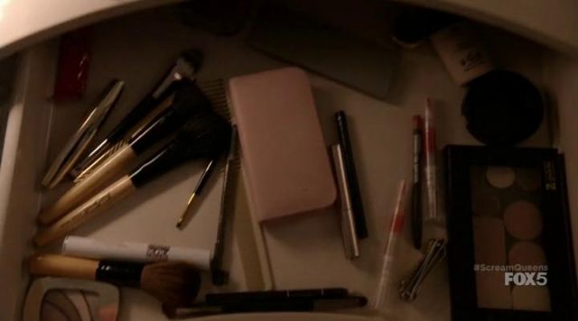Chanel Oberlin's (Emma Roberts) Stila Lip Glaze gloss in Scream Queens S01E02