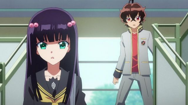 The cosplay in the school uniform of Rokuro in Twin Star Exorcist