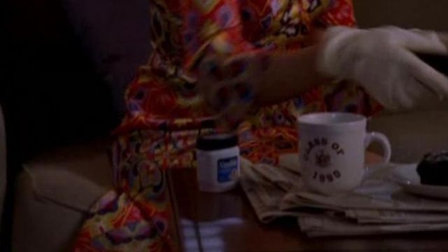 Miranda Hobbes' (Cynthia Nixon) vaseline in Sex And The City S04E13