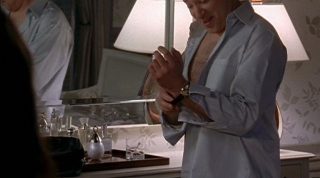 Charlotte York's (Kristin Davis) Boucheron Initial perfume in Sex And The City S06E01