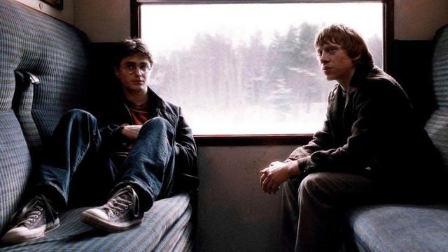 Sneakers Converse Harry Potter (Daniel Radcliffe) in Harry Potter ...