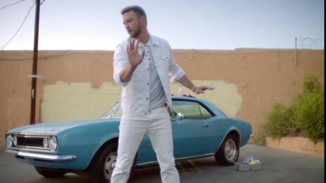 The Jeans white Justin Timberlake in the movie clip Can't Stop The Feeling